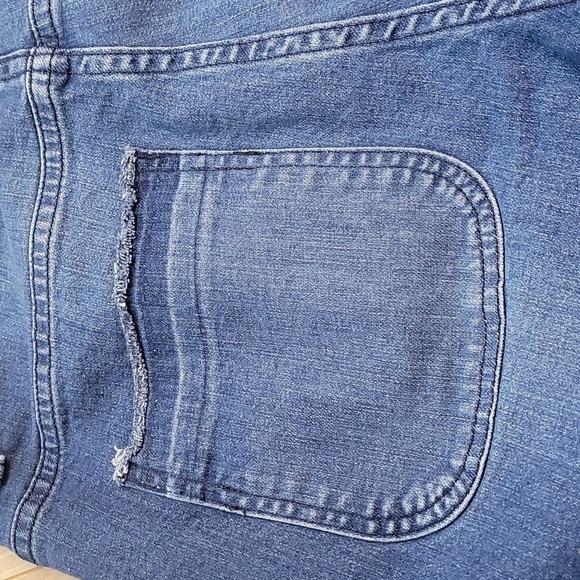 Michael Kors Cropped Ankle Straight Jeans - Picture 14 of 15